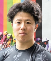 中田 健太