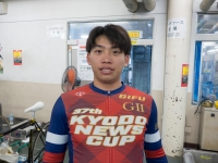 長屋 秀明