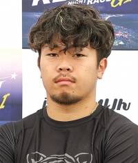 纐纈 洸翔