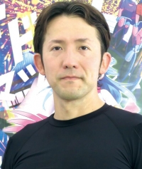山本 健也