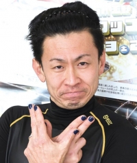 吉本 哲郎