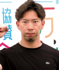 岡崎 智哉