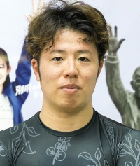 中田 健太