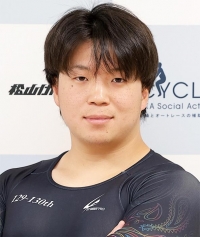 田崎 隼翔
