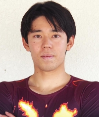新垣 慶晃