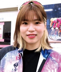 高橋 朋恵