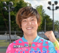 小林 莉子