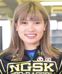 高尾 貴美歌