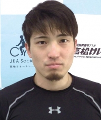 山根 慶太