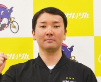 甲斐 俊祐