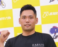 松本 定