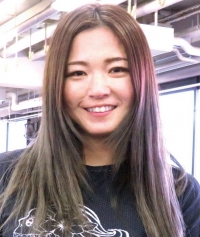 比嘉 真梨代