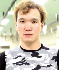 中尾 翔