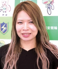 石井 寛子