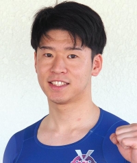 川西 康彦