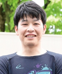 西田 優大