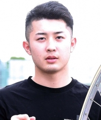 石塚 慶一郎