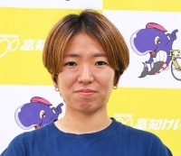 五味田 奈穂