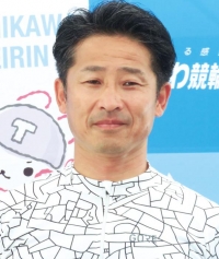 志智 俊夫