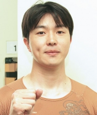 西本 健三郎