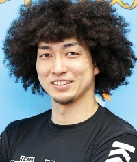 山崎 賢人
