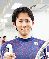 山本 健也