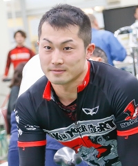 久米 康平