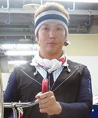 岡崎 景介