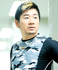 松村 友和