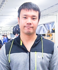 山崎 輝夫