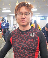 山崎 晃