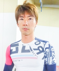 東 鉄也