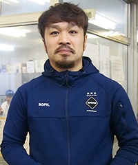 興呂木 雄治