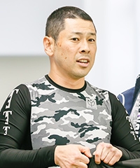 青井 賢治