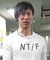 板垣 昴