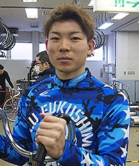 鈴木 涼介