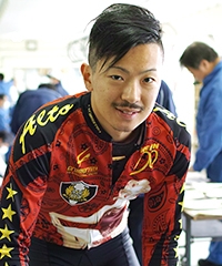 伊藤 歩登