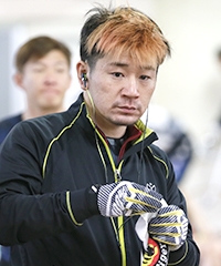 松村 友和