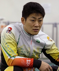小岩 哲也