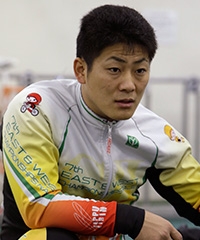 小岩 哲也