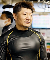 三ツ石 康洋