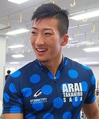 平尾 一晃