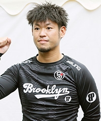 山下 一輝