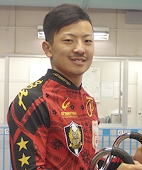 伊藤 歩登