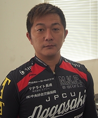 川島 勝