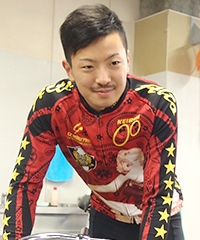 伊藤 歩登