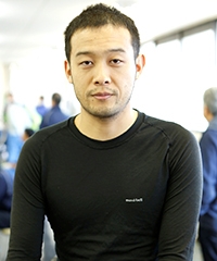 玉手 翔