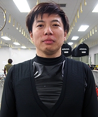 堺 文人