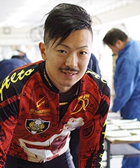伊藤 歩登