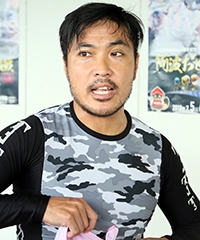 服部 克久